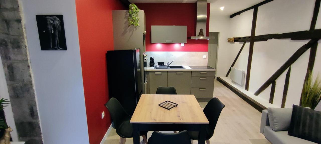 202 Duplex A Colombage En Plein Centre Ville Бурж Екстериор снимка